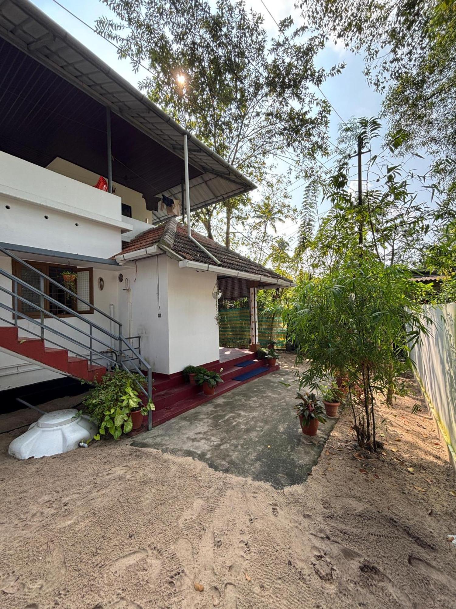 Marari diya homestay Mararikulam Bilik gambar